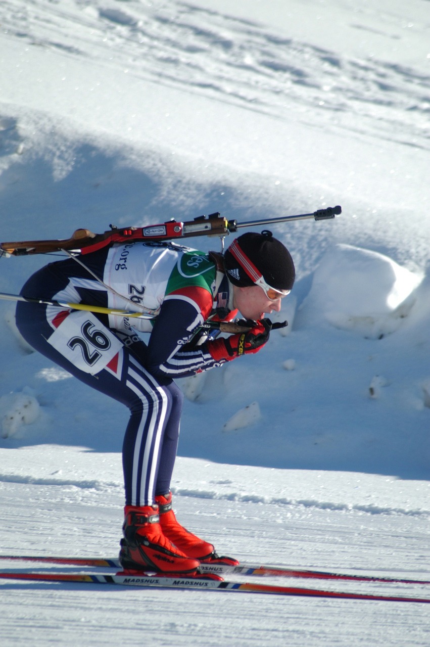 首次亮相2018年平昌冬季奥运会的比赛项目是()。